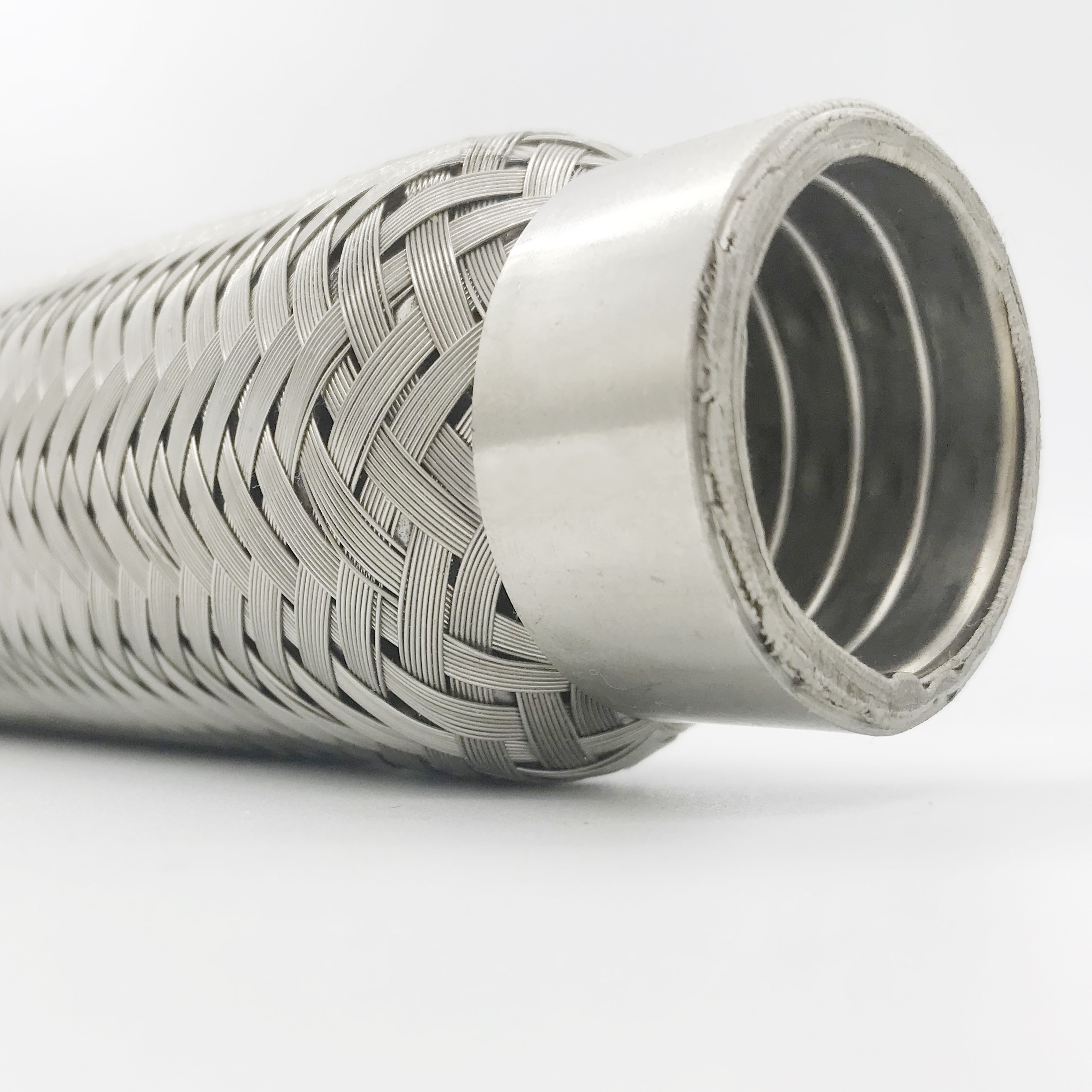 Proveedor de acoplamientos de tubos de escape flexibles para motores pequeños